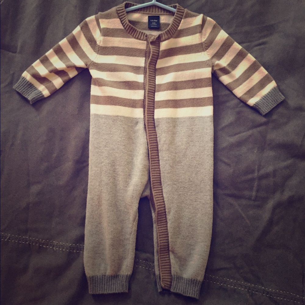 Gap infant onesie